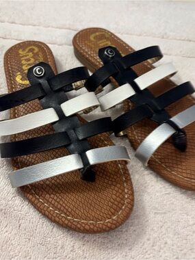 Circus by Sam Edelman Brown Slide Sandals with Black Silver  Straps SZ 6.5 M